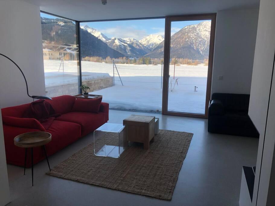 מאוראך Urban Mountain Chalet With Lake View מראה חיצוני תמונה