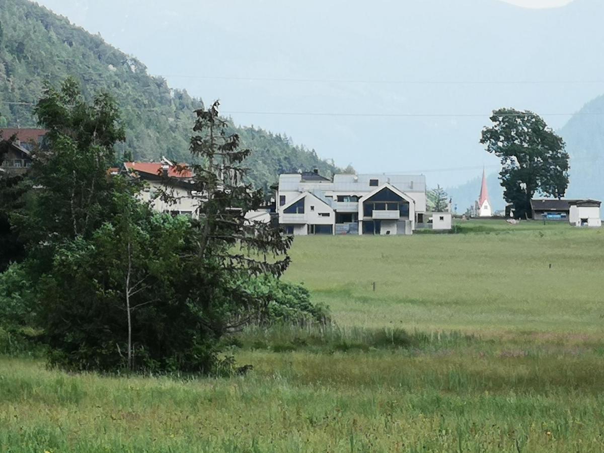 מאוראך Urban Mountain Chalet With Lake View מראה חיצוני תמונה