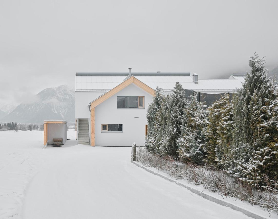 מאוראך Urban Mountain Chalet With Lake View מראה חיצוני תמונה