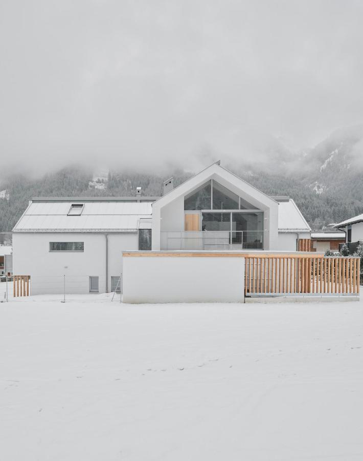 מאוראך Urban Mountain Chalet With Lake View מראה חיצוני תמונה