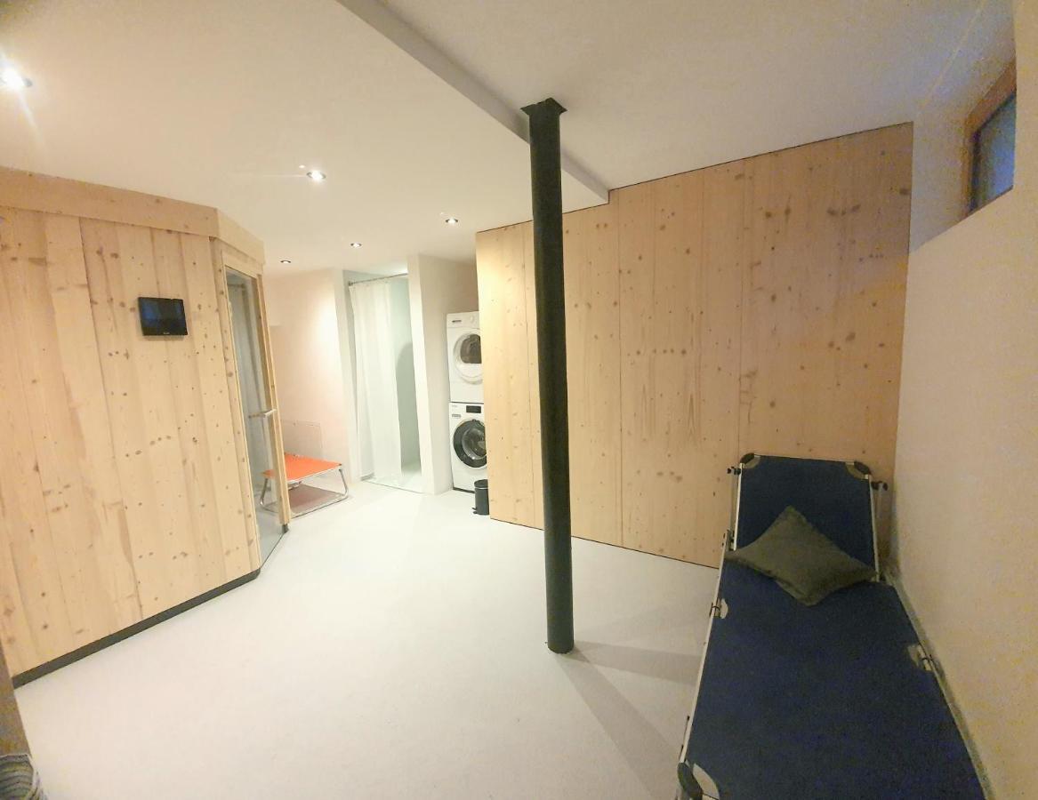 מאוראך Urban Mountain Chalet With Lake View מראה חיצוני תמונה