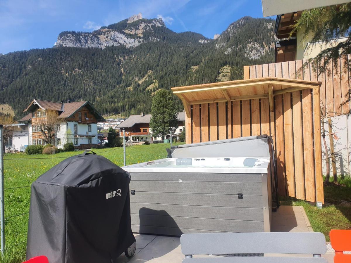 מאוראך Urban Mountain Chalet With Lake View מראה חיצוני תמונה