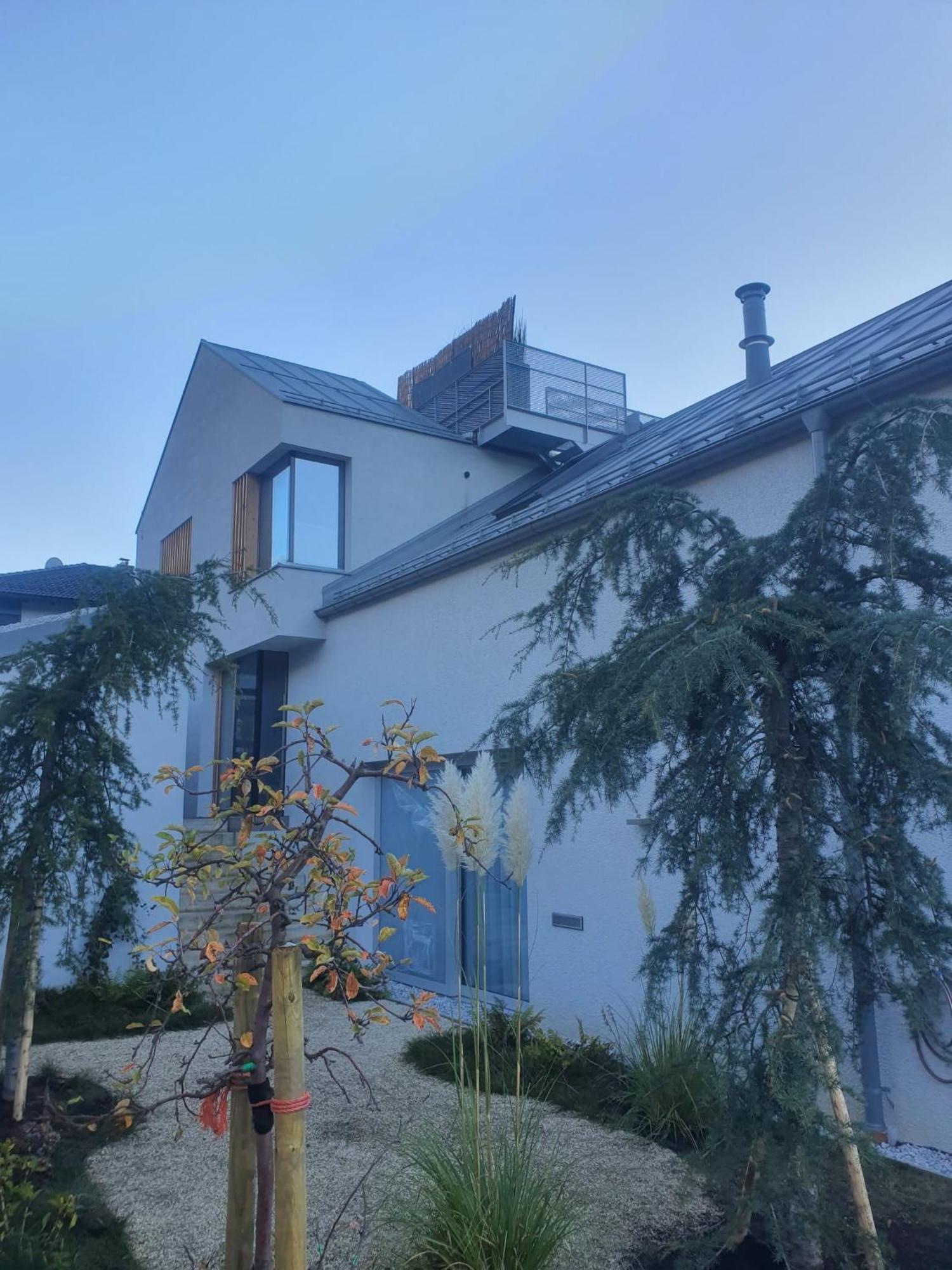 מאוראך Urban Mountain Chalet With Lake View מראה חיצוני תמונה