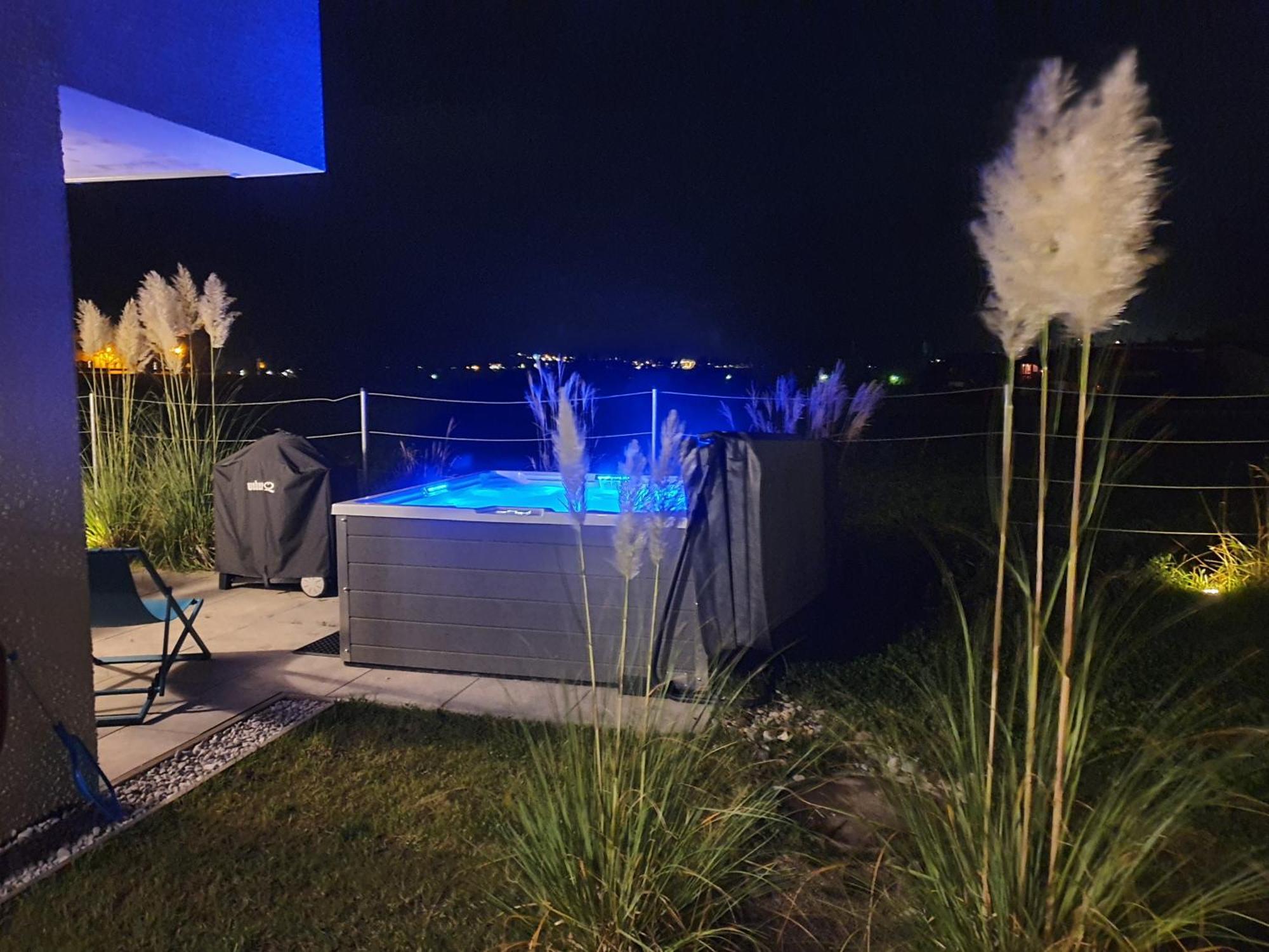 מאוראך Urban Mountain Chalet With Lake View מראה חיצוני תמונה